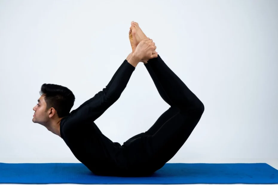 dhanurasana